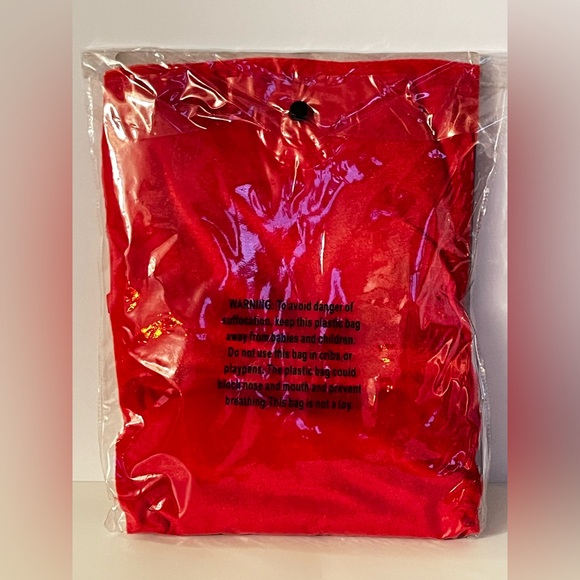 Deluxe Hooded Velvet Cape - Picture 6 of 8